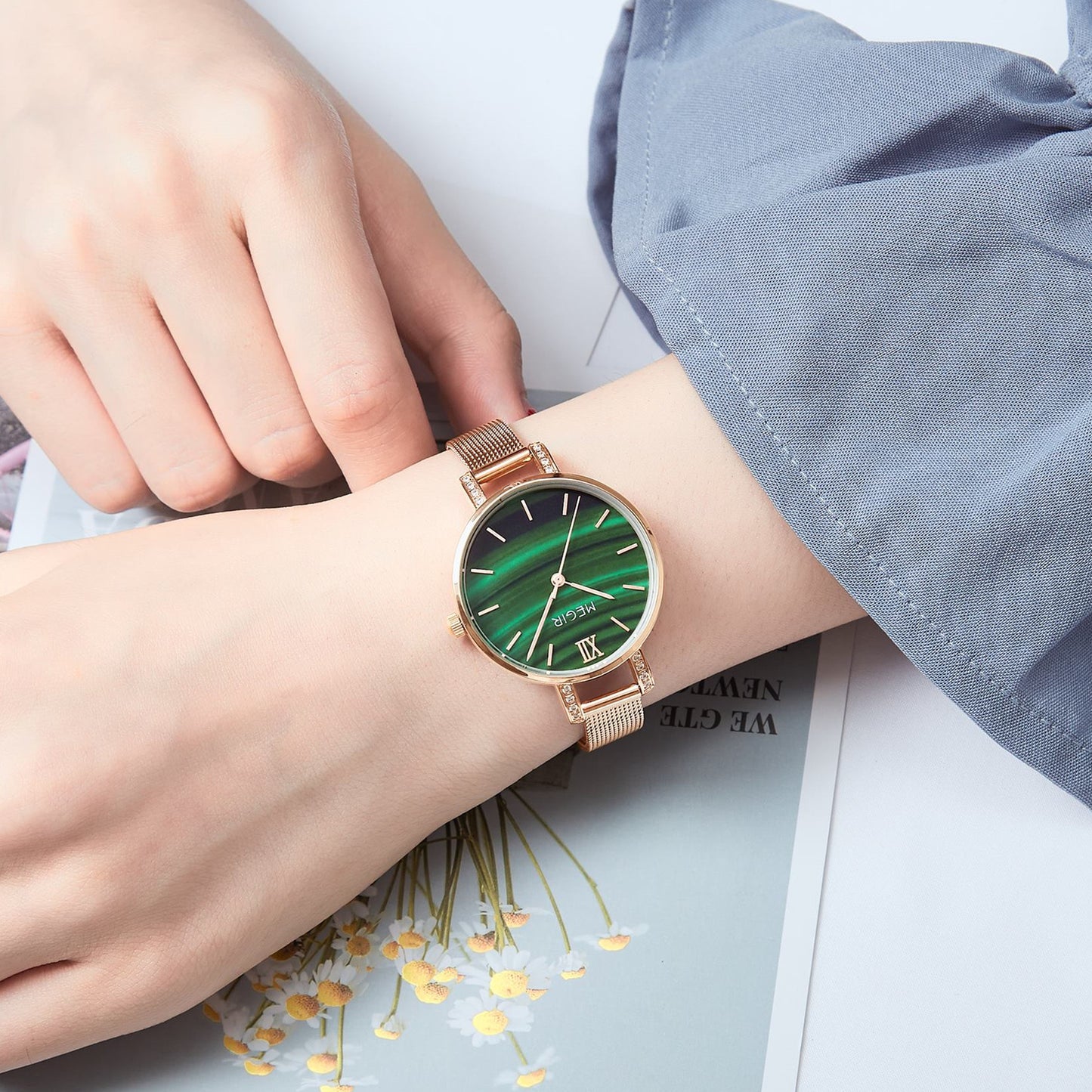MEGIR Fashion Quartz Women Bracelet Watches Luxury Casual Ladies Dress Clock Female Steel Mesh Band Wristwatch Relogio Feminino 7002-1